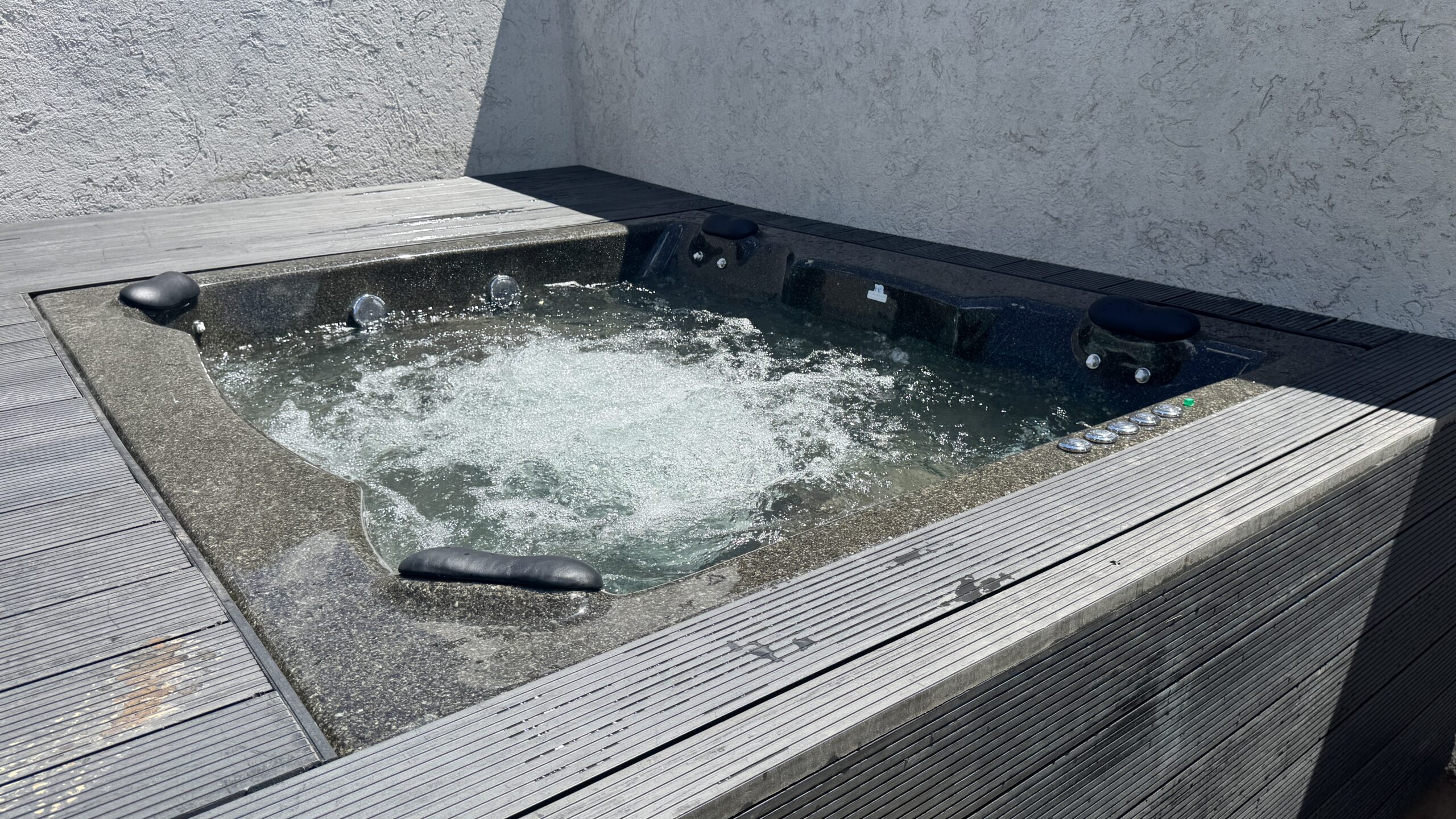 20250221_160914430_iOS